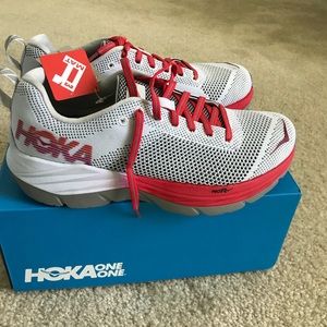 Hoka one one Mach running shoe. New in box!!